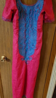 Rosa Fucsia Con Azul Cosido a Mano Bordado Fiesta Kameez India Talla Pequeña Larga Foto 1 de 4