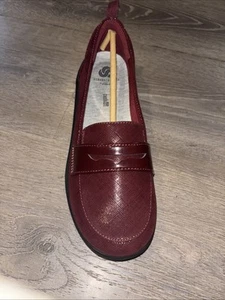 Clarks Cloudsteppers Zapatos Sin Cordones Vino Mujer’s Botines Talla 8.5M - Imagen 1 de 6