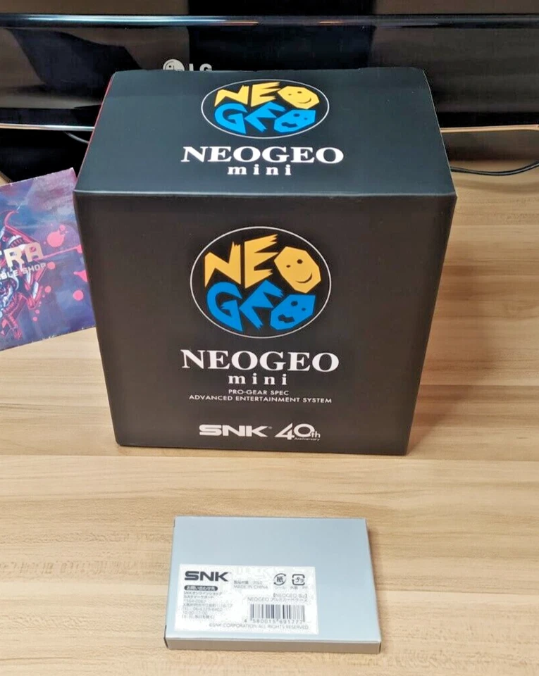 SNK NEOGEO mini Console Multicolore avec 40 Jeux Installés