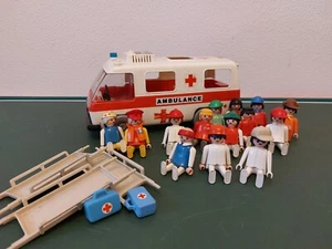 Playmobil 3254 Krankenwagen Rettungswagen Ambulance Fahrzeug mit Zubehör 1977 - Bild 1 von 7