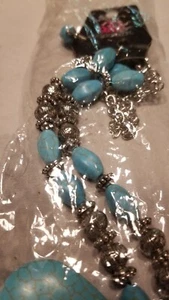 Papararazzi Turquoise and Silver And Turquoise Nugget Earrings Pretty - Picture 1 of 4