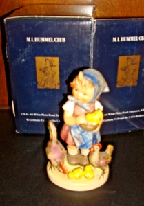 Goebel Hummel #199/0 Feeding Time Girl TMK-6 Figurine W. Germany w/box - Bild 1 von 2
