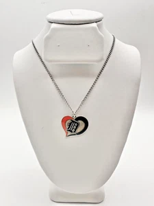 Detroit Tigers Baseball Team Logo MLB Herz Wirbel Anhänger Halskette - Bild 1 von 5