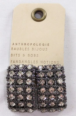 Pendientes Anthropologie para mujer con rejilla de cristal SV3 negros 1,33" L x 0,55" W Foto 1 de 4