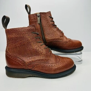 Dr. Martens Delphine Wingtip Combat Boots Womens Size 5 Brown Pebbled Leather - Picture 1 of 8