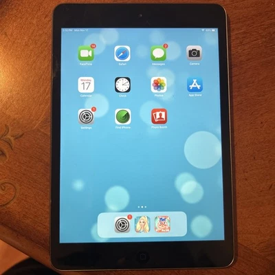 Apple iPad Mini 2 A1489 16 GB, Wi-Fi, 7.9 in Silver/White - Image 1 of 3