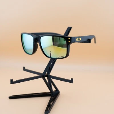 Nuevas gafas de sol Oakley Holbrook polarizadas y Prizm negras/amarillas Foto 1 de 3