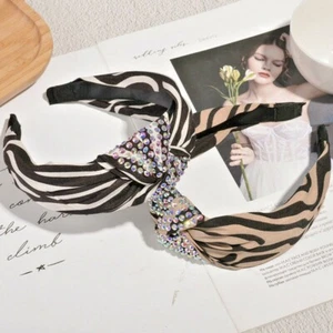 HAAR STIRNBAND Streifen Fashion Strass Stirnband MIT AB AKZENTEN  - Bild 1 von 4