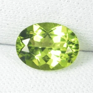 1.84 ct HI END LUSTROUS - BEST GRADE NATURAL PERIDOT - Oval See Vdo DL - Picture 1 of 3
