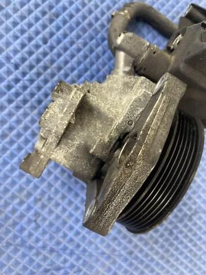 Conjunto de bomba de dirección asistida Mercedes Benz W203 2006-2007 probado OEM Foto 1 de 2