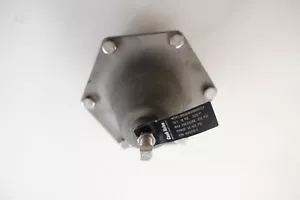 cash valve pressure regulator B95GEWSSBBS01-D4 - Picture 1 of 6