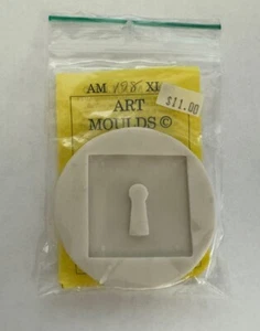 ART MOULDS AM198 XL KEYHOLE MOLD USE WITH CLAYS RESIN, POWDERS SOAP ETC - Picture 1 of 3