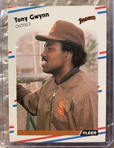 1988 Fleer #585 Tony Gwynn- SHARP 
