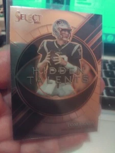 2021 Panini Select Hidden Talents #HT-1 Tom Brady - NFL Sammelkarte - Bild 1 von 4