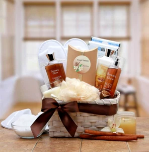 Cesto regalo bagno e corpo Vanilla Spa per donna con prodotti taglia intera da GBDS - Foto 1 di 2
