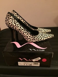 Nina schwarz & weiß Pumps Größe 7 1/2M - Bild 1 von 3