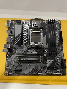 GIGABYTE B650M K AM5 LGA 1718 AMD Micro-ATX DDR5 M.2 Motherboard - Photo 1/2