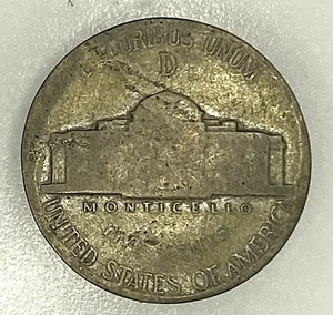 1945-D JEFFERSON NICKEL - LAMINATION, LEFT & ABOVE DOME - WAR, 35% SILVER ERROR - Picture 1 of 3