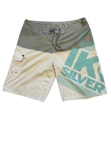 Quiksilver Boardwalk Badeshorts weiß & grün - Gr. 36 - Surf Beachwear sehr guter Zustand - Bild 1 von 9