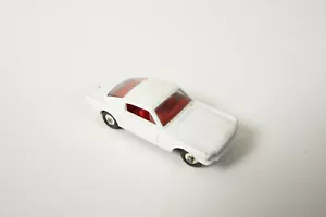 Matchbox Ford Mustang (R4E) Lesney (JSF6) Serie 8 Bianco Auto Cerchi Argento (A) - Foto 1 di 9
