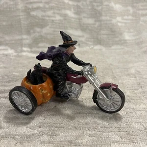 Lemax Spooky Town Born 2 B Wicked Witch Motorcycle #53206 Halloween Village-7458 - Picture 1 of 6