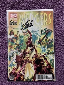 SUPER RARE STAN LEE AUTOGRAPH! On A Mint Copy Of Variant Cover Avengers #25Comic - Picture 1 of 3