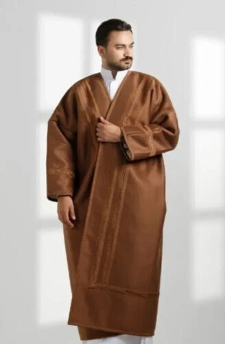 Embroide man's Farwa Bisht Coat Protect From Cold Long Jacket فروة مخمل - Image 1 of 1