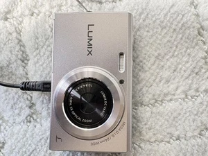 Panasonic Lumix DMC-FH10 Silver 16.1MP Compact Digital Camera From Japan Used - Picture 1 of 5