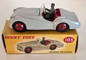 DINKY TOYS TRIUMPH TR2 - No. 05 - NEAR MINT W/ORIGINAL BOX - MUST SEE SPORTS CAR - Picture 1 of 18