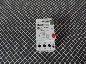 Arrancador motor Allen-Bradley 140-MN-0100 SER C 0.63-1.0 A (26288) - Imagen 1 de 7