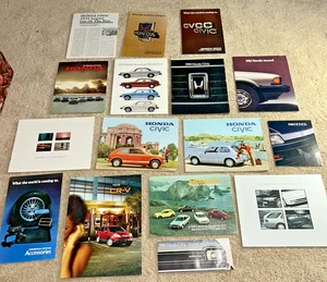 Collection of 16 Vintage HONDA AUTO BROCHURES (Lot #1) 1974 - 2007 - Picture 1 of 24