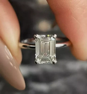 18k White Gold IGI Certified Lab Grown Diamond Wedding Ring 2.00 ct Emerald Cut - Image 1 of 4
