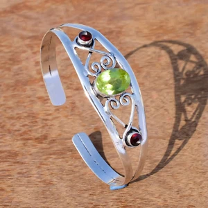 Peridot Cut & Garnet Gemstone Cuff 925 Sterling Silver Beautiful Art Bracelet - Picture 1 of 5