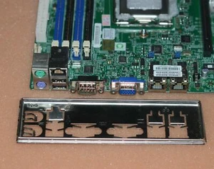 ONE GIGABYTE GA-970A-DS3P AMD AM3 970 SATA 6Gbps USB 3.0 ATX With I/O Shield - Picture 1 of 1