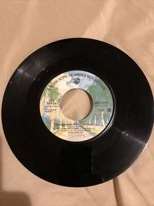 Leo Sayer - You Make Me Feel Like Dancing / Magdalena 45rpm 7" Vinyl 1976 WB VG - Picture 1 of 2
