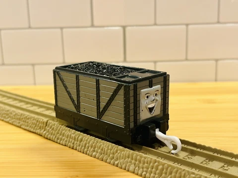 Thomas The Train Trackmaster Tomy 2006 MOUNTAIN MINE COAL TROUBLESOME TRUCK RARE Cover