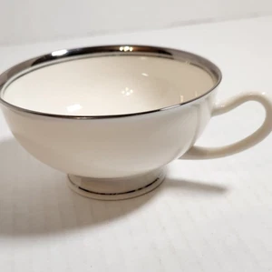 Syracuse China*Countess*6 Cups And 6 Saucers*Excellent Condition*Platinum Rim - Picture 1 of 12