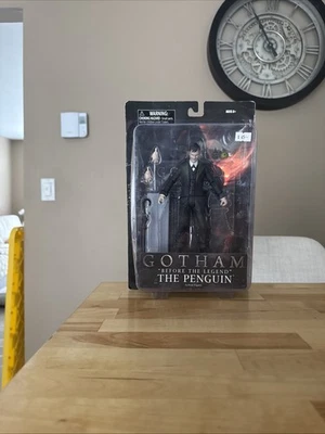 Diamond Select Gotham Before The Legend The Penguin 2015 (Oswald Cobblepot) Foto 1 de 4