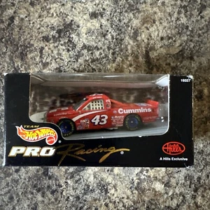 Richard Petty Enterprises Hot Wheels 1/64 Craftsman Series Dodge Truck 1998 NIB - Picture 1 of 4