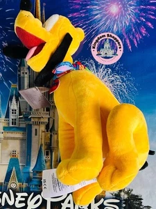 Peluche 2025 Disney Parks Aulani Resort Pluto 13"" nuevo - Imagen 1 de 3