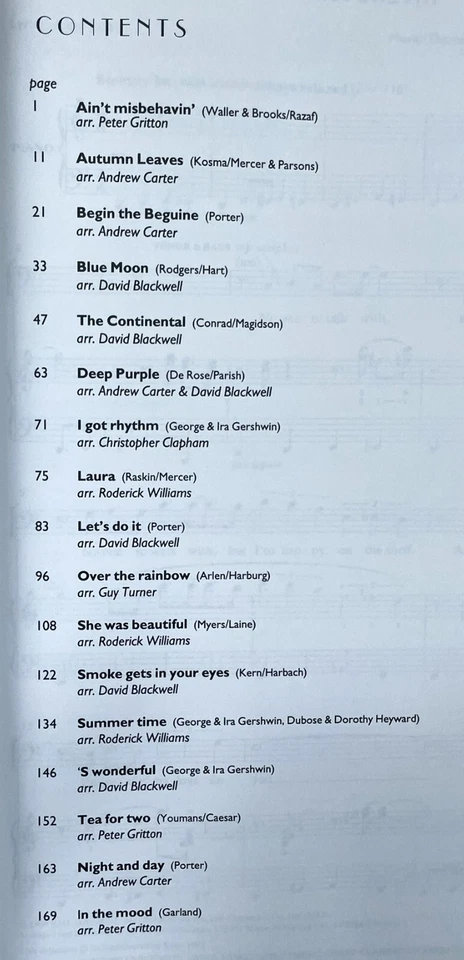 In the Mood: 17 Choral Arrangements of Classic Popular Songs Music Oxford Press - Imagem 1 de 3