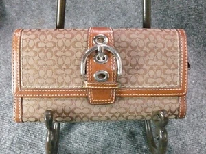 COACH Wallet Soho Signature C Leather Jacquard Brown Logo Buckle Trifold GUC - Picture 1 of 15