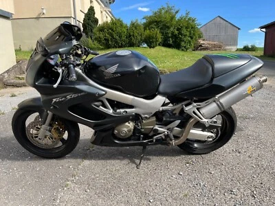 Honda VTR 1000 F Firestorm, Öhlins, Wilbers, Quickshifter - Bild 1 von 4