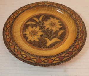 Polish Hand Carved Floral Wooden Plate approx. 7.5" VTG.(SAB24-2-1) - Picture 1 of 5