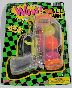 Vintage Ja-Ru Wow! See-Thru Ball Gun With Three Balls No. 2010 - Picture 1 of 12