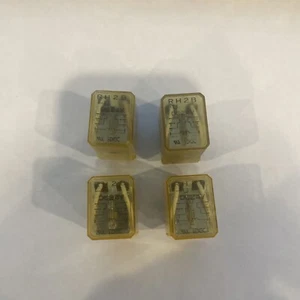IDEC RH2B-U-DC24 Relay, DPDT, 10A, 24VDC Coil, 8-Pin (QTY 4) - Picture 1 of 4