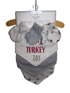 Modern Baby Thanksgiving Mittens/Bibs Set 6 Piece Reversible Bibs New - Picture 1 of 4