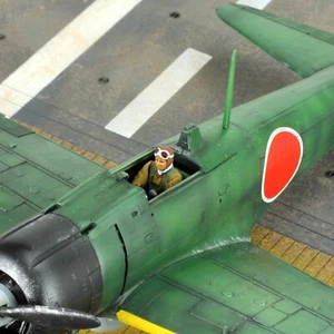 PreSale ProPainted 1:48 Japanese Seated Pilot WW2 (No Aircraft) - Picture 1 of 11