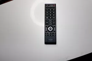 TOSHIBA TELECOMANDO ORIGINALE PRODUTTORE DI APPARECCHIATURE ORIGINALI CT-90325 - Foto 1 di 5