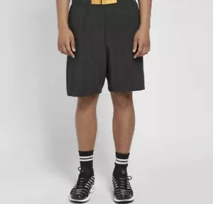 Nike Woven Shorts Nike Sportswear Tech Pack Mens Black Size 3XL BV4458-010 $100 - Picture 1 of 4